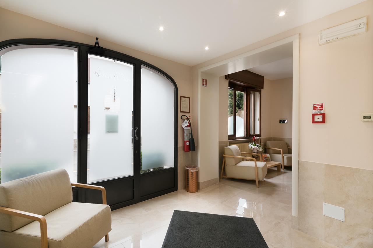 Il Torchio Di Alchieri Moreno E C Sas Hotel