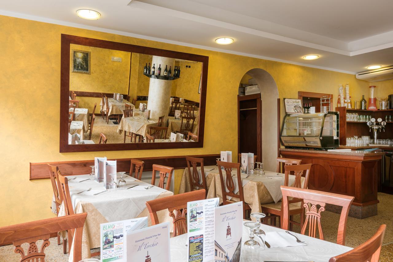 Hotel Il Torchio Di Alchieri Moreno E C Sas